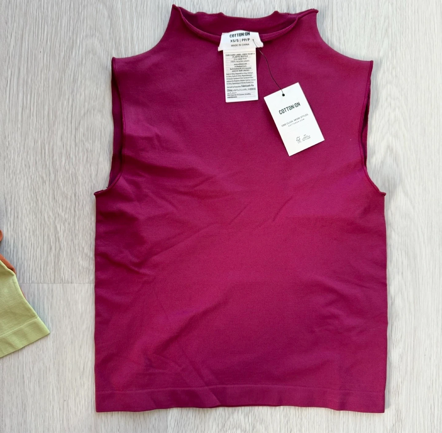 Bundle of 4 Cotton On sleeveless tank shirts - photo 2