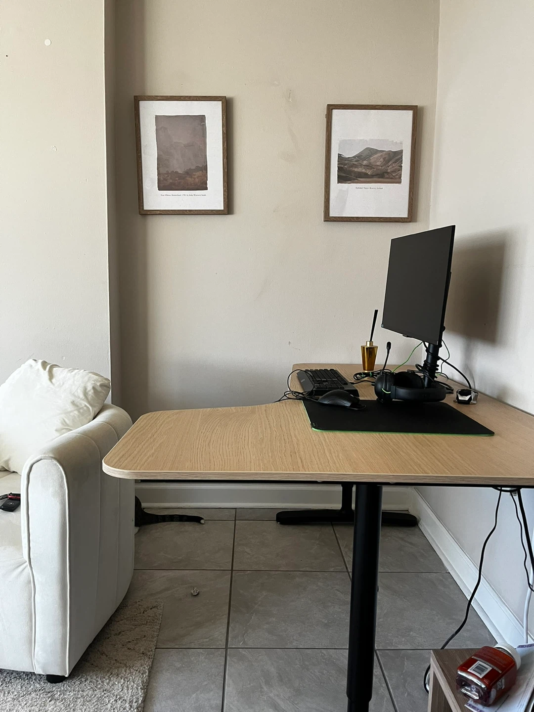 Wooden desk - photo 2