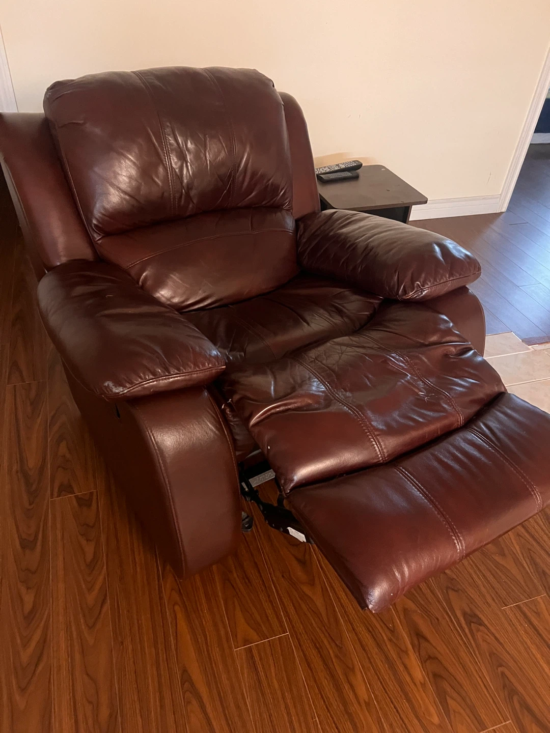 Brown Leather Recliner Chair - photo 3