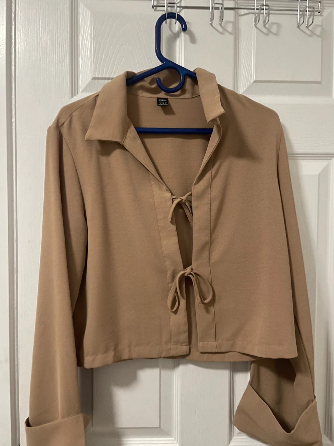 SHEIN Tops Bundle – Neutral Colors – Size [M] - photo 3