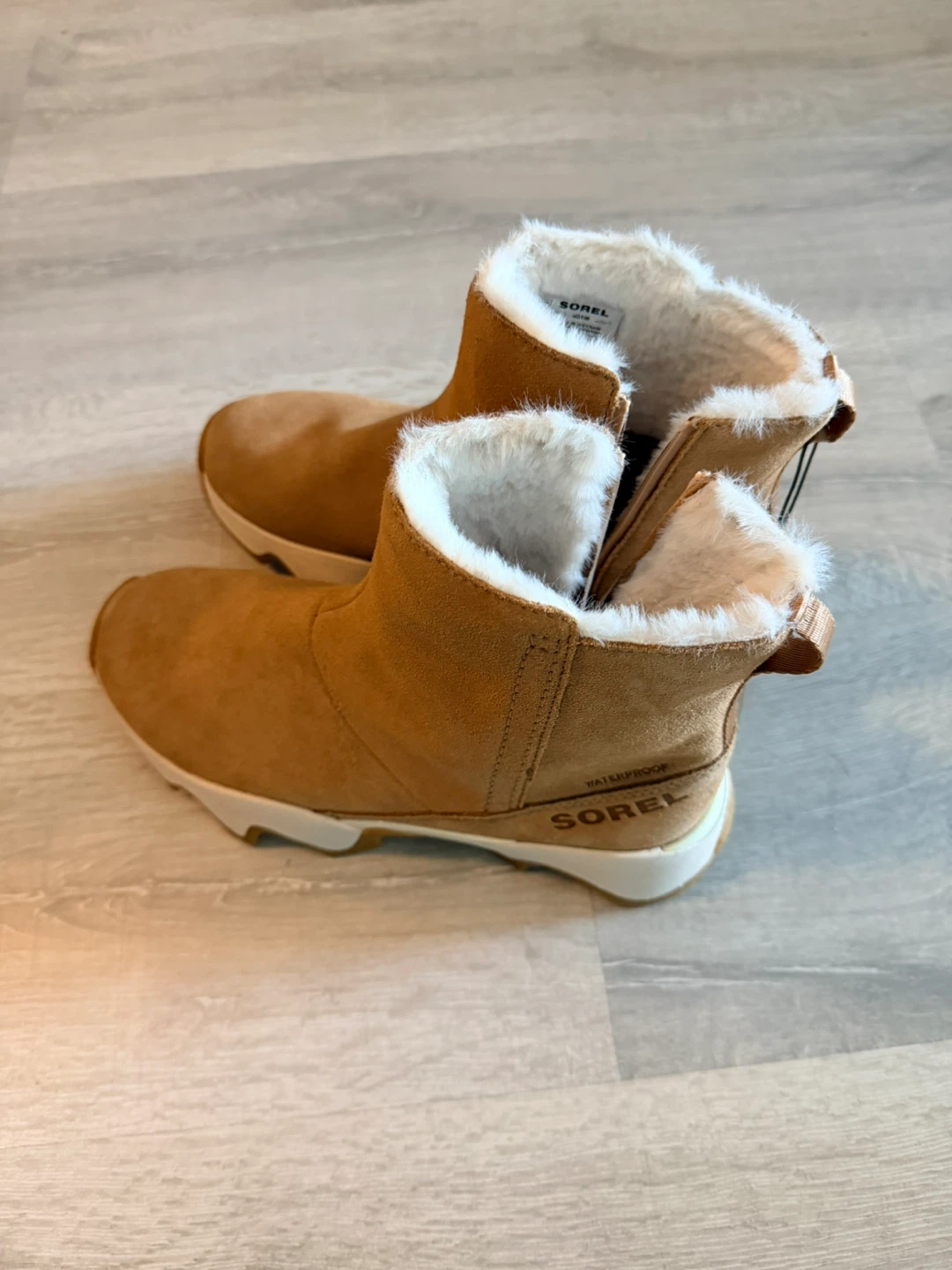 Moving out) Sorel Waterproof Insulated Winter Boots - photo 2