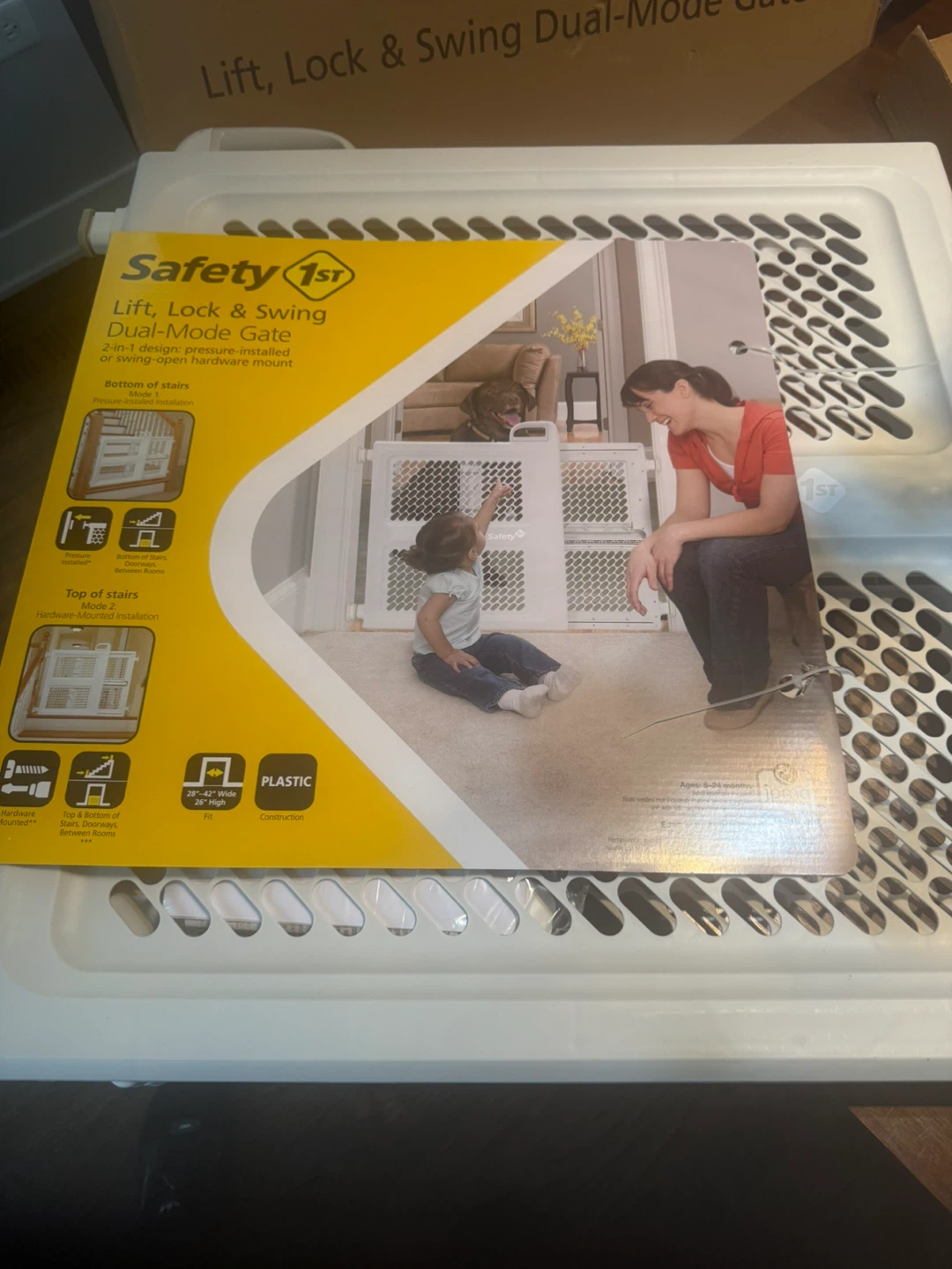 Safety 1st Lift, Lock & Swing Dual-Mode Baby Gate
