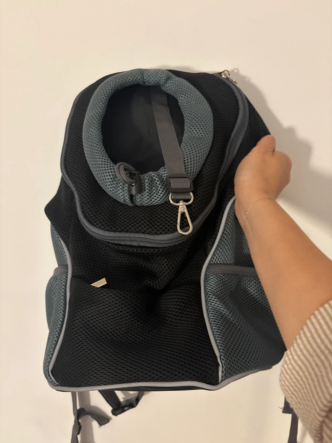 (Free) Black Pet Carrier Backpack