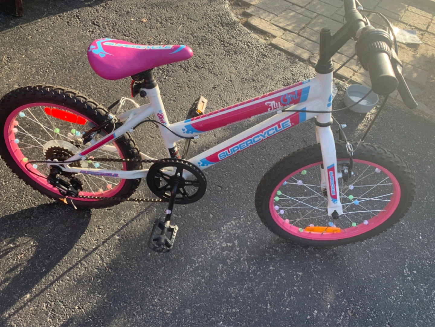 Supercycle Girls Bike - Pink and White - photo 2