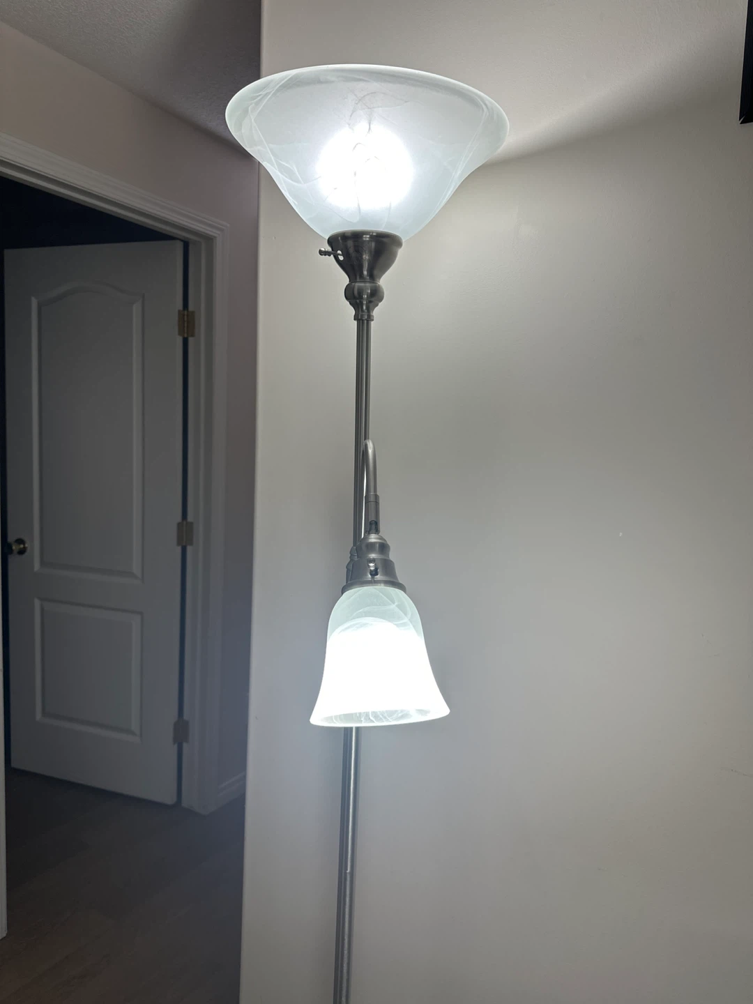Floor Lamp with Adjustable Reading Light - photo 4
