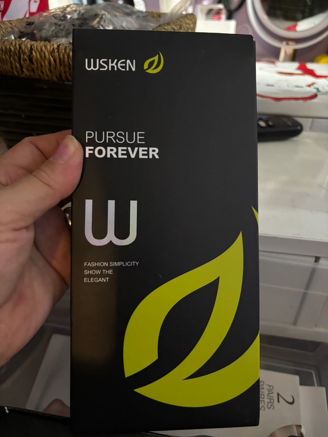 WSKEN Pursue Privacy Screen Protector for iPhone 15 Pro (2-pack)