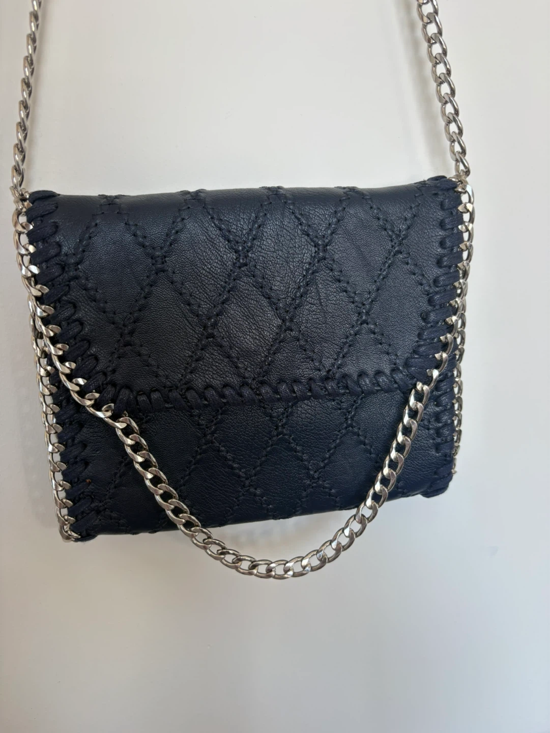 Like New  Urban Expressions Crossbody bag - photo 3