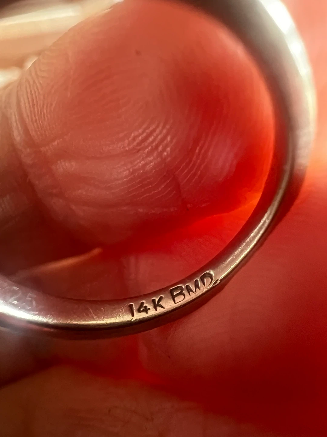 14k Diamond Band Ring - photo 3