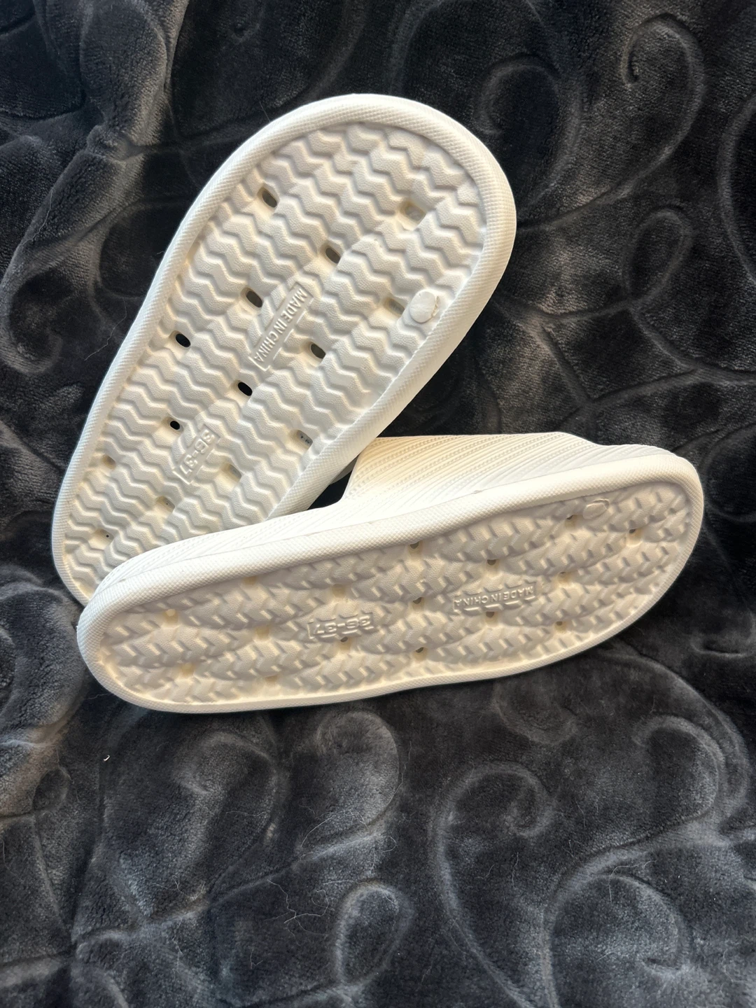 White Slides No Slip Soft Rebound - photo 3