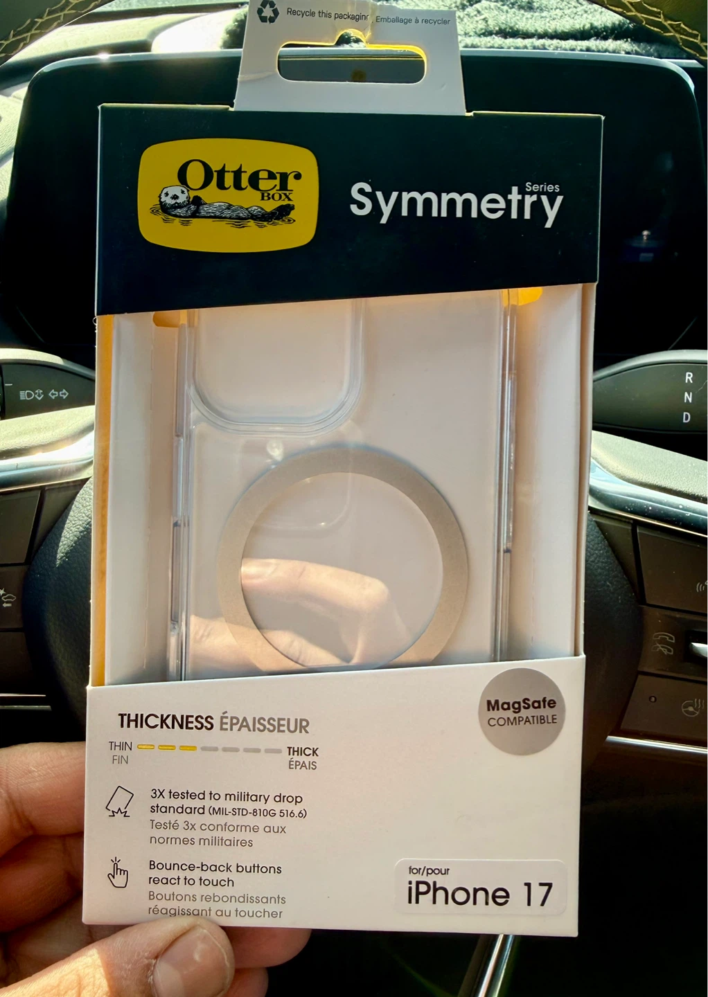 ***BRAND NEW OUTTERBOX IPHONE 17***