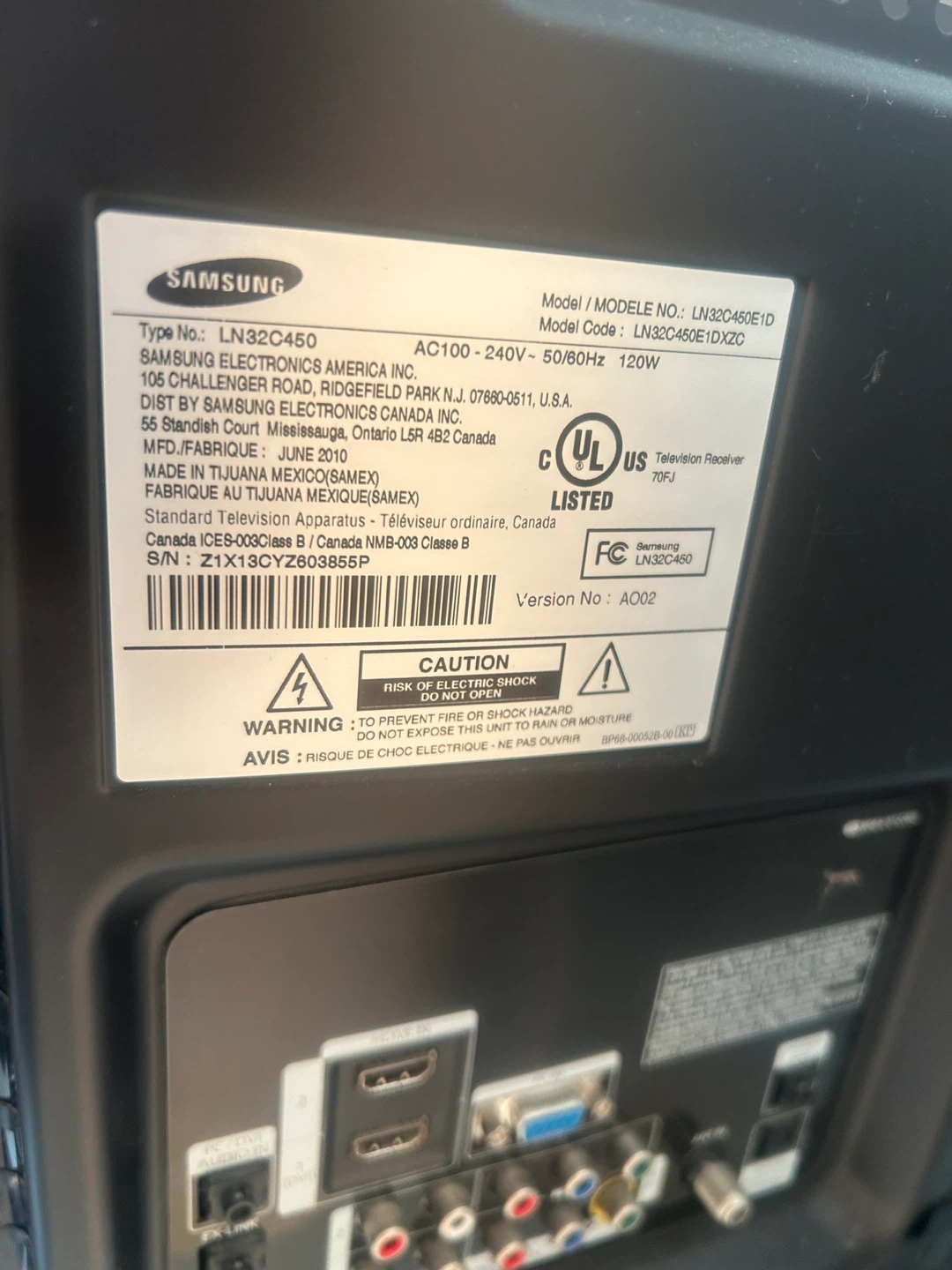 Samsung 32” TV (LN32C450) - photo 2
