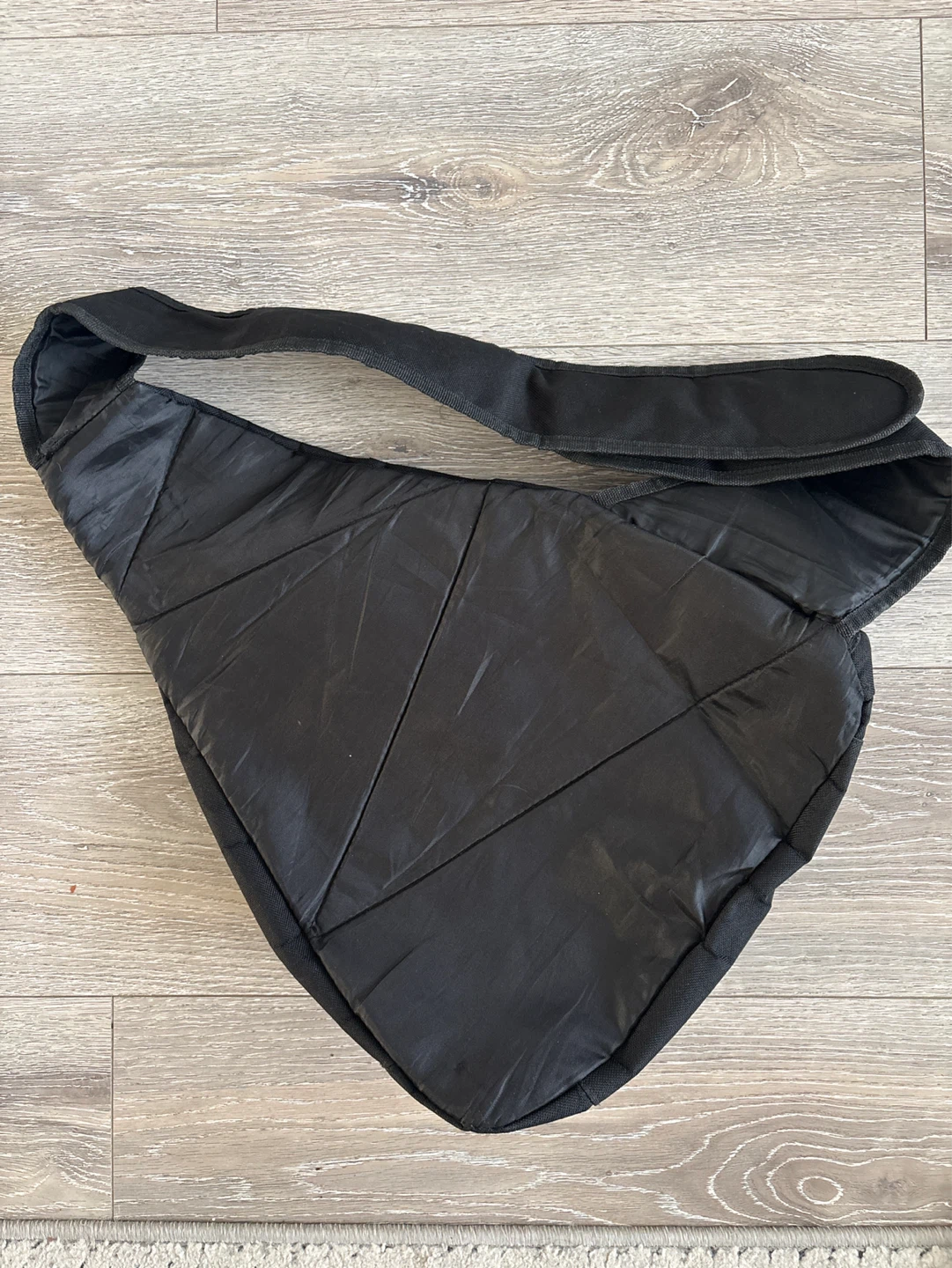 Black Sling Bag with Red Zipper - photo 3