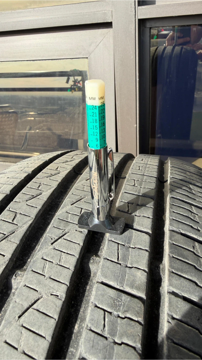 Pirelli Cinturato P7 All Season - 225/45R17 - 6mm Tread - photo 4