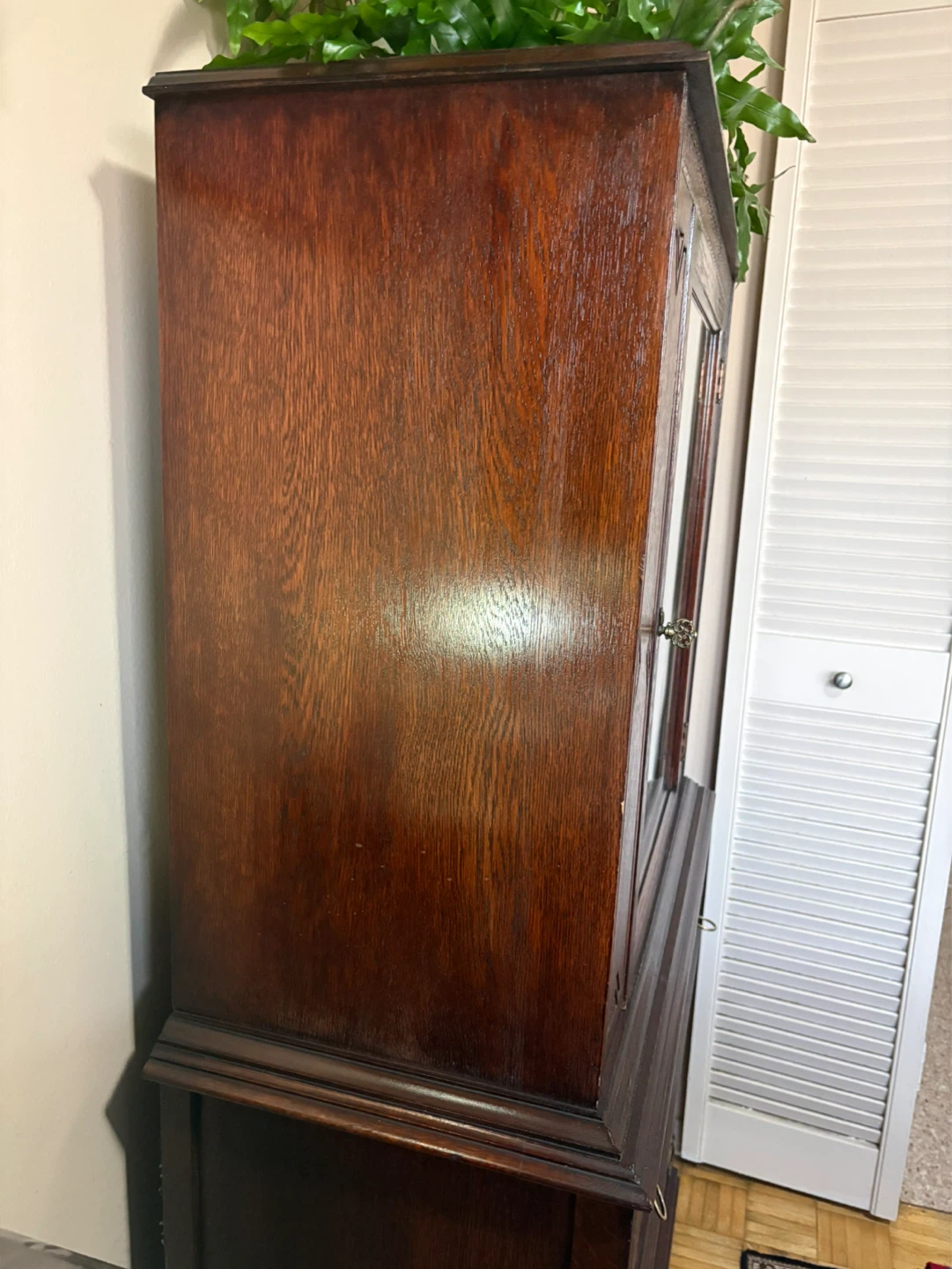 Condo / apartment size china cabinet - photo 5