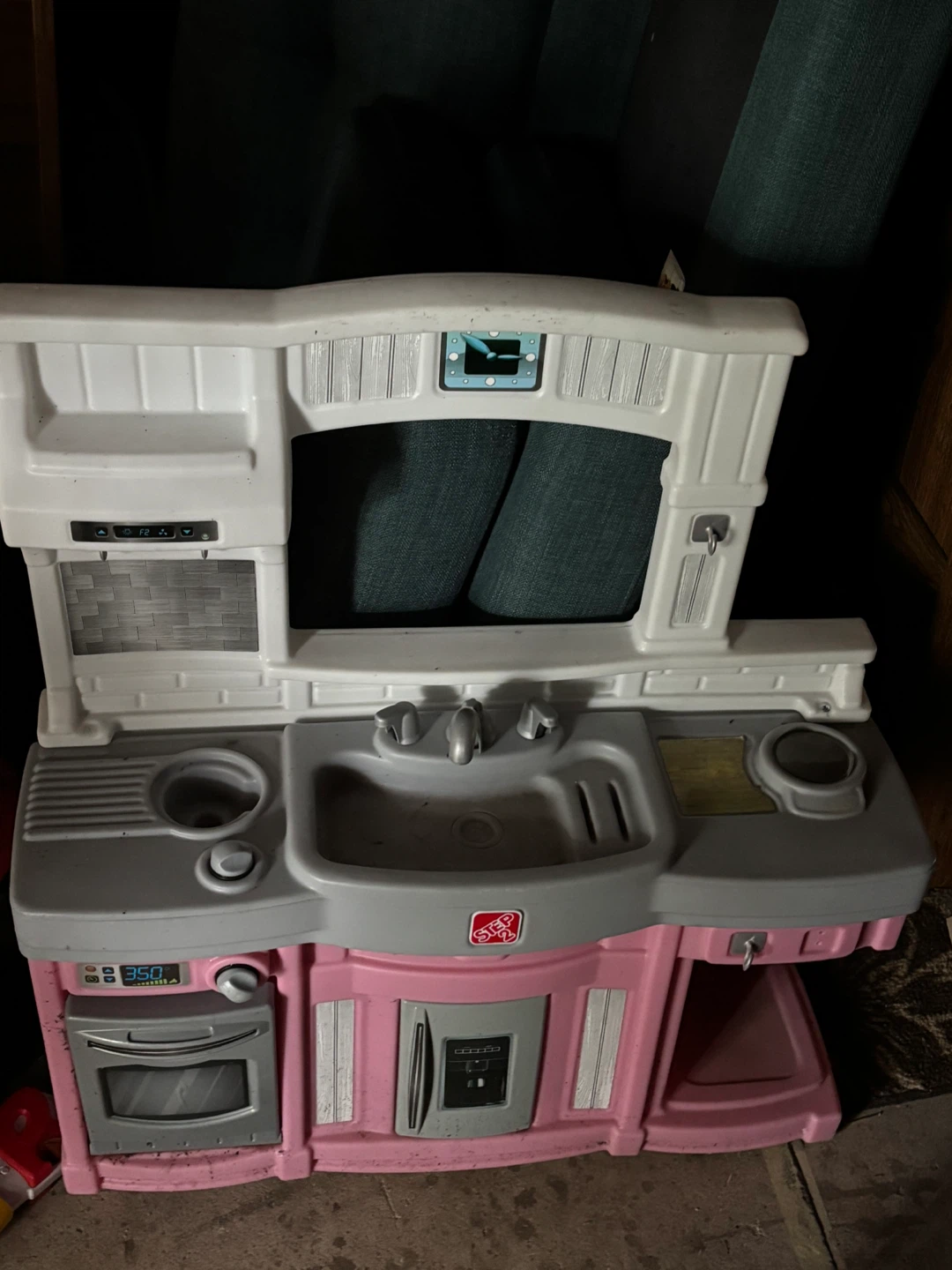 Step2 Pink Play Kitchen - photo 2