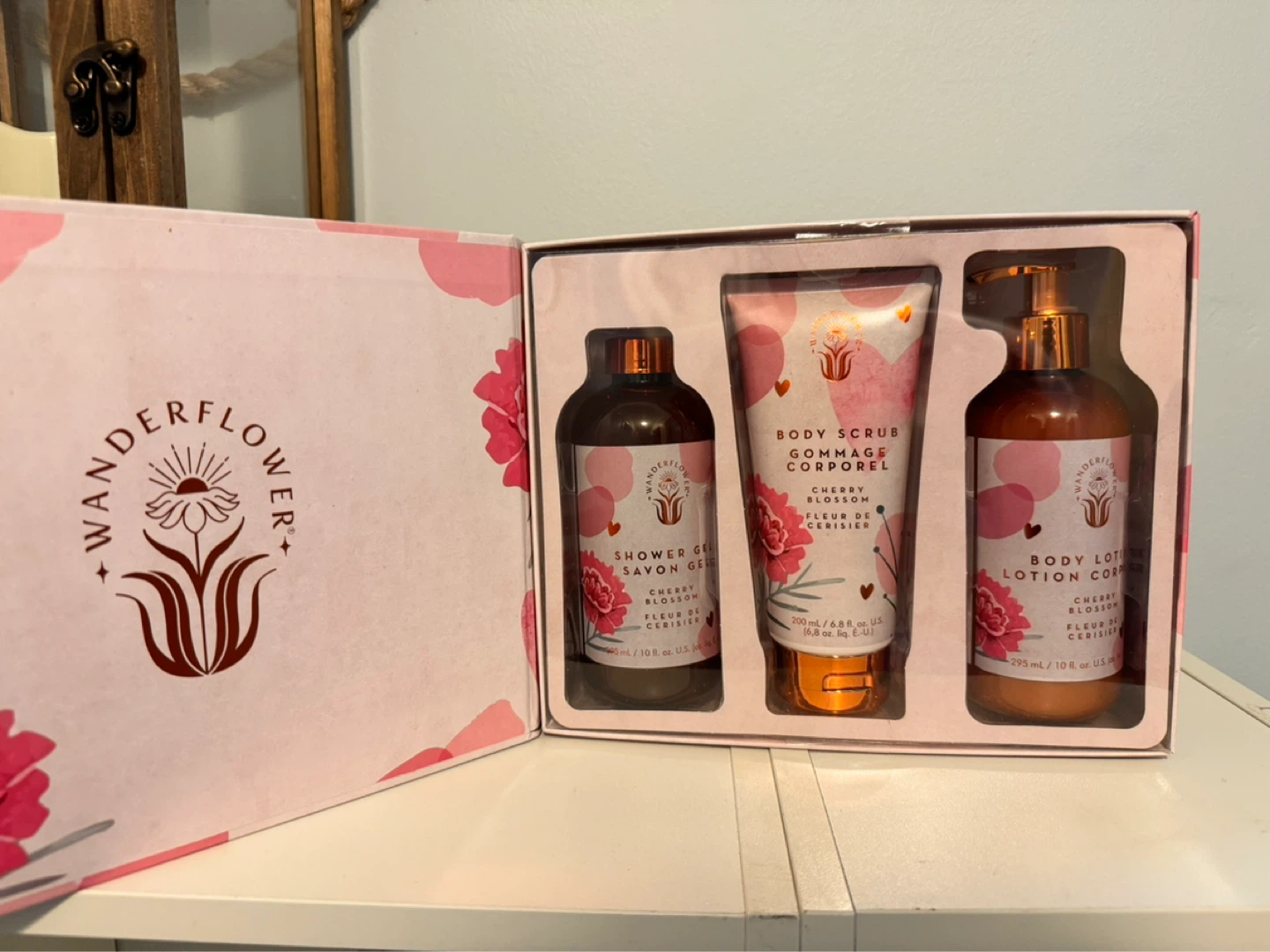 Wanderflower Deluxe Cherry Blossom Body Care Set - photo 2