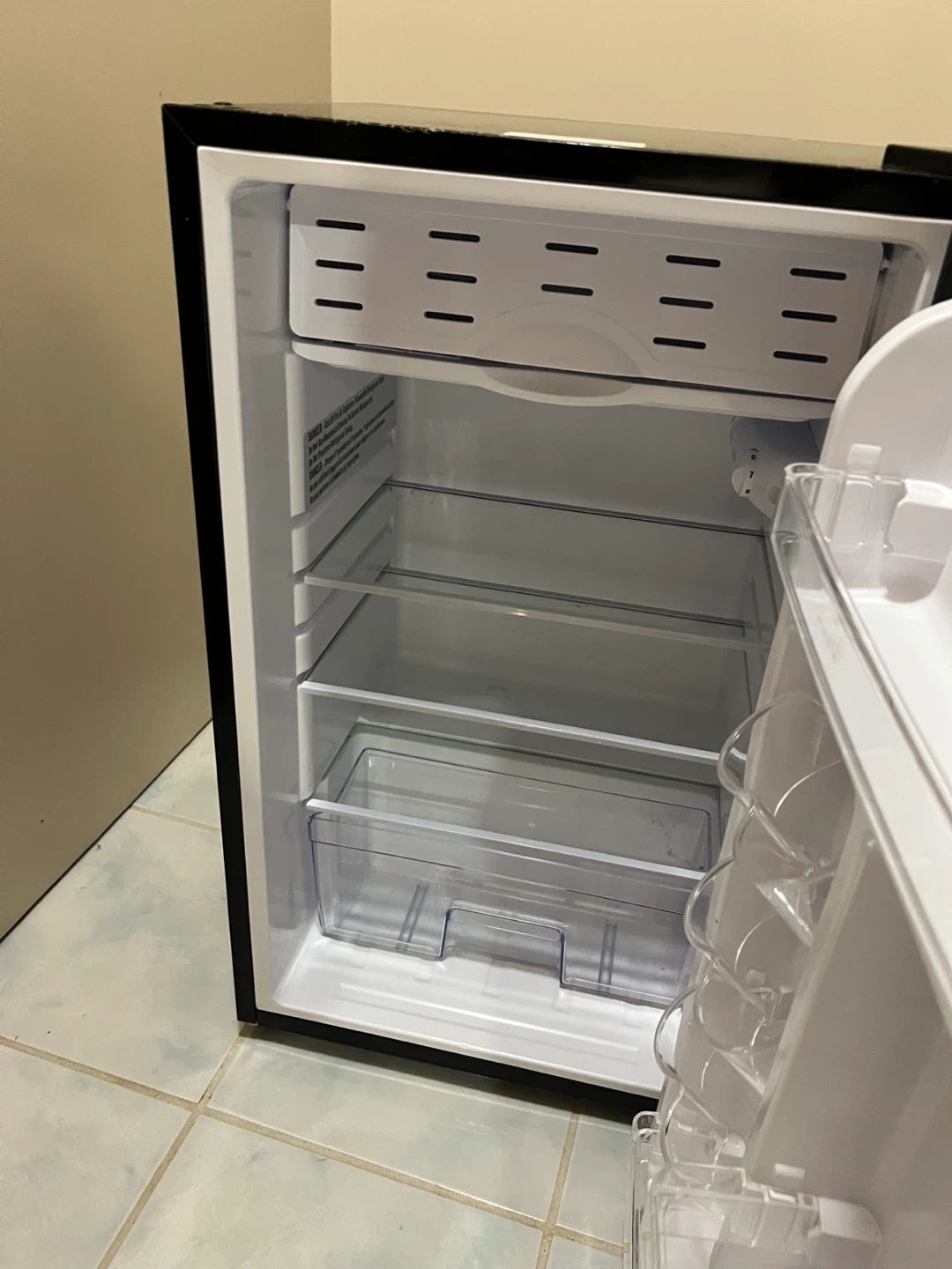 Magic Chef Mini Fridge