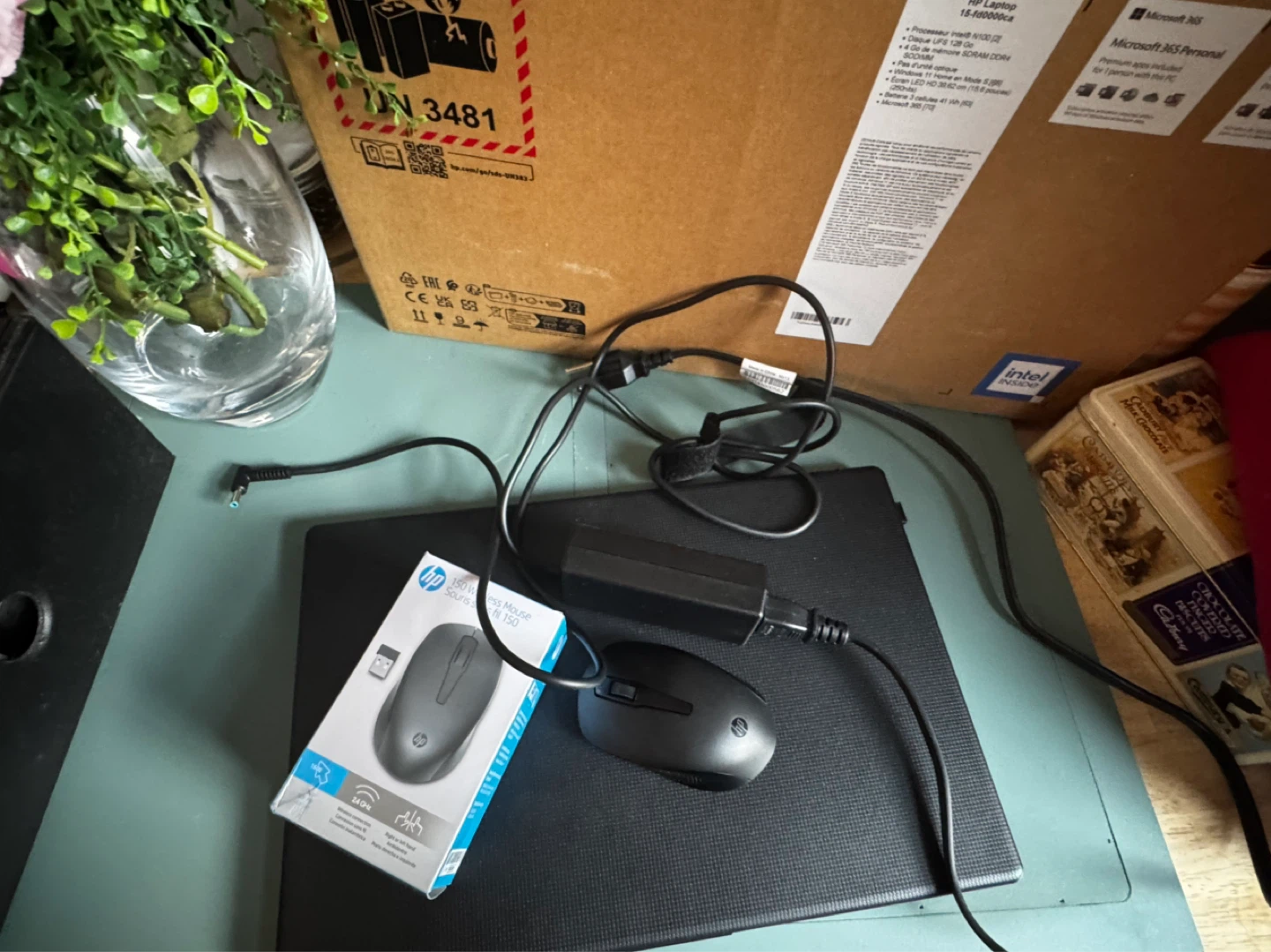 HP laptop 15 in - photo 2