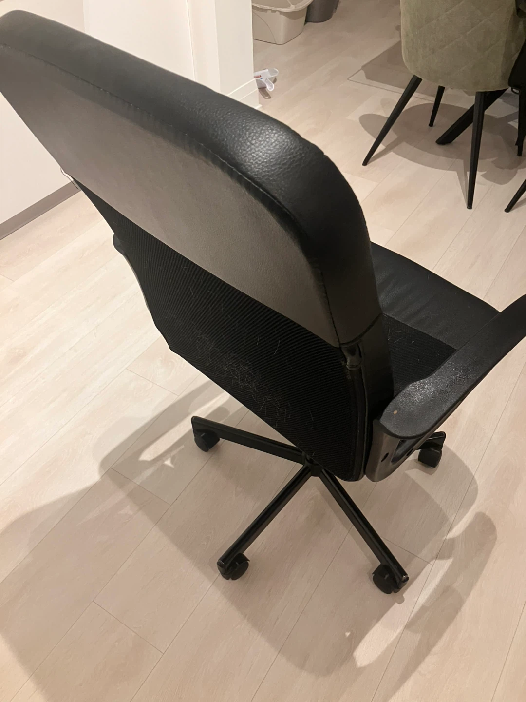 Office Chair - photo 2