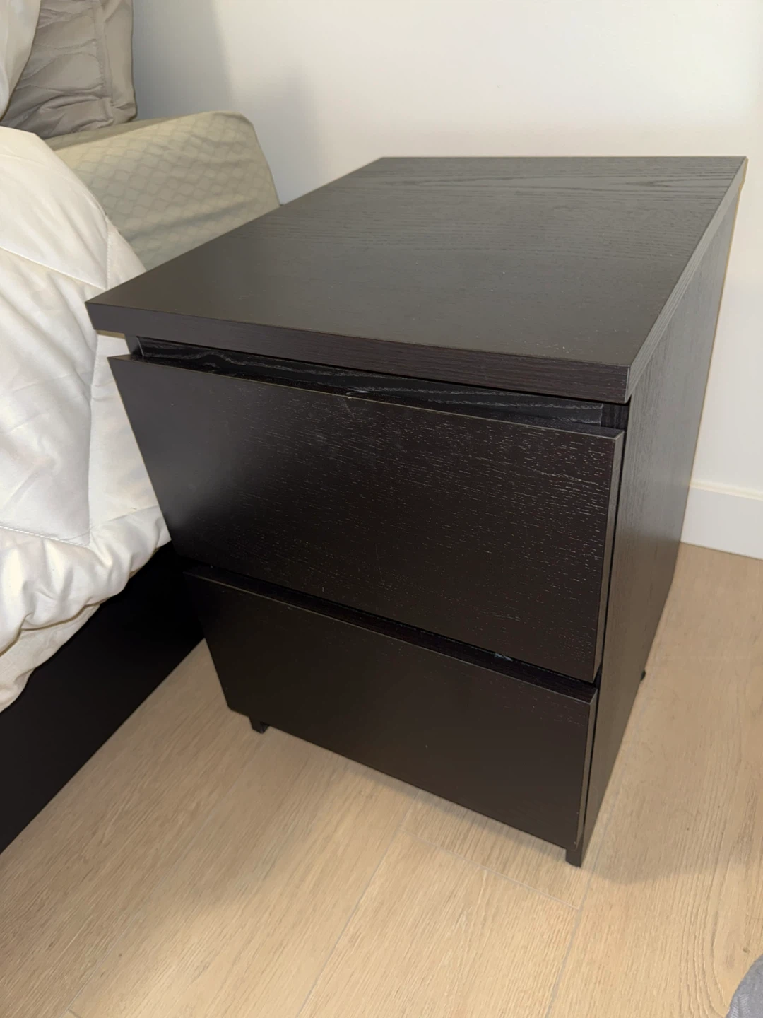 2 Nightstand