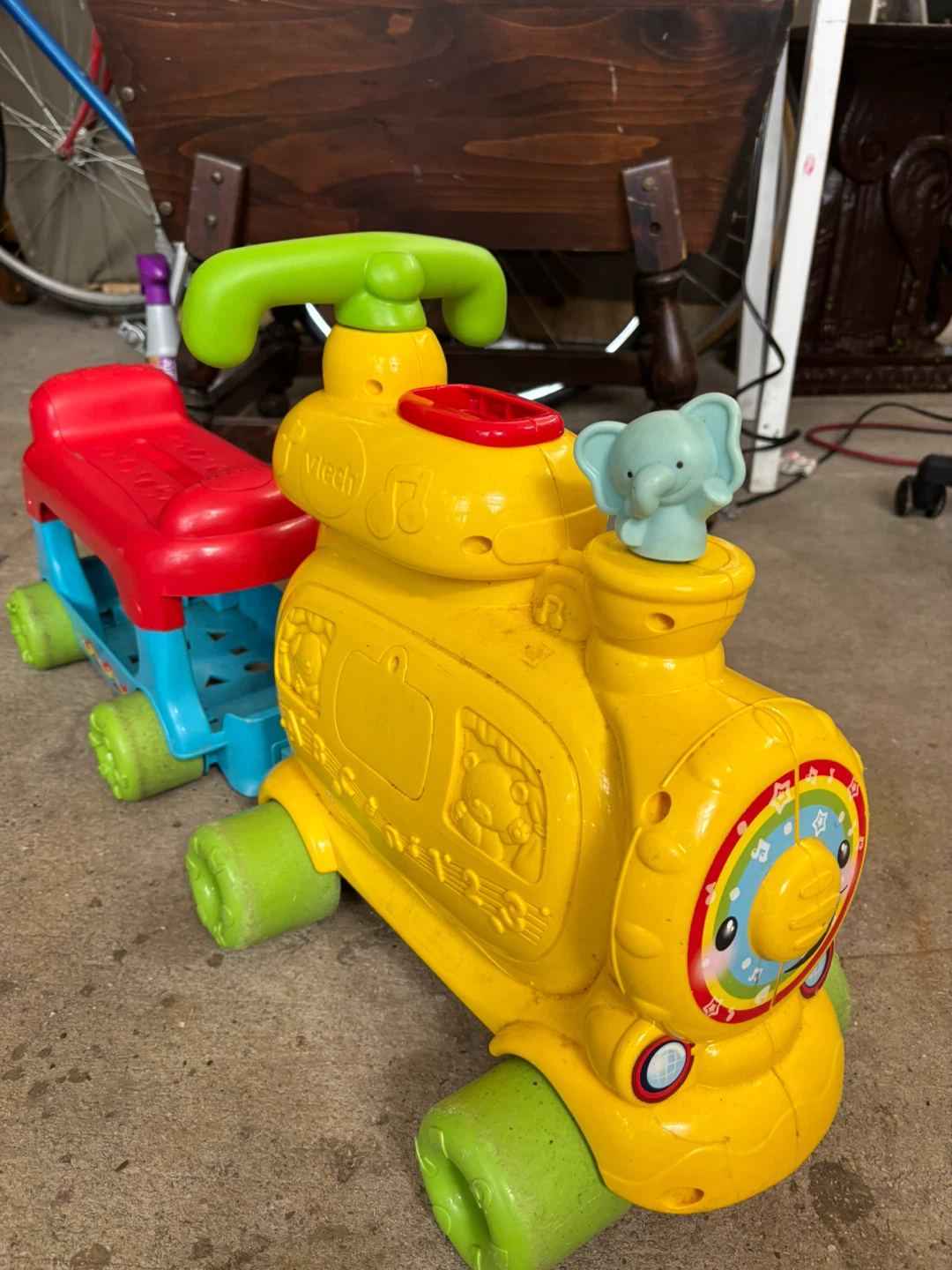 VTech Rhyme and Ride Learning Train - photo 2