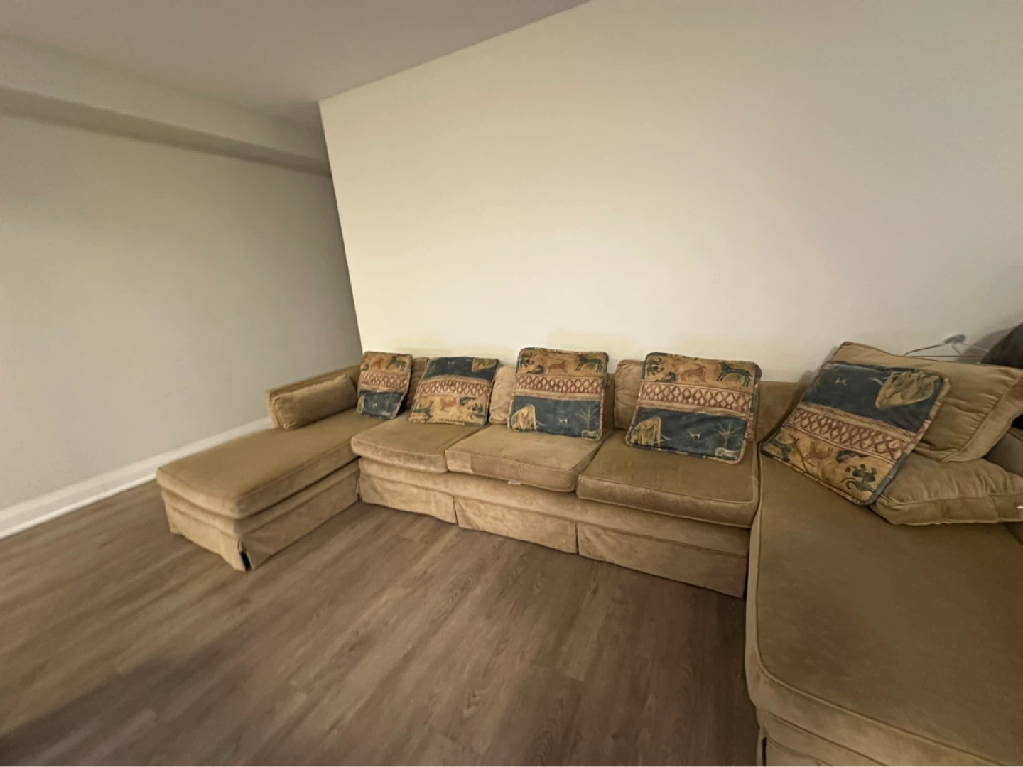 Sectional Sofa with Decorative Pillows - photo 3