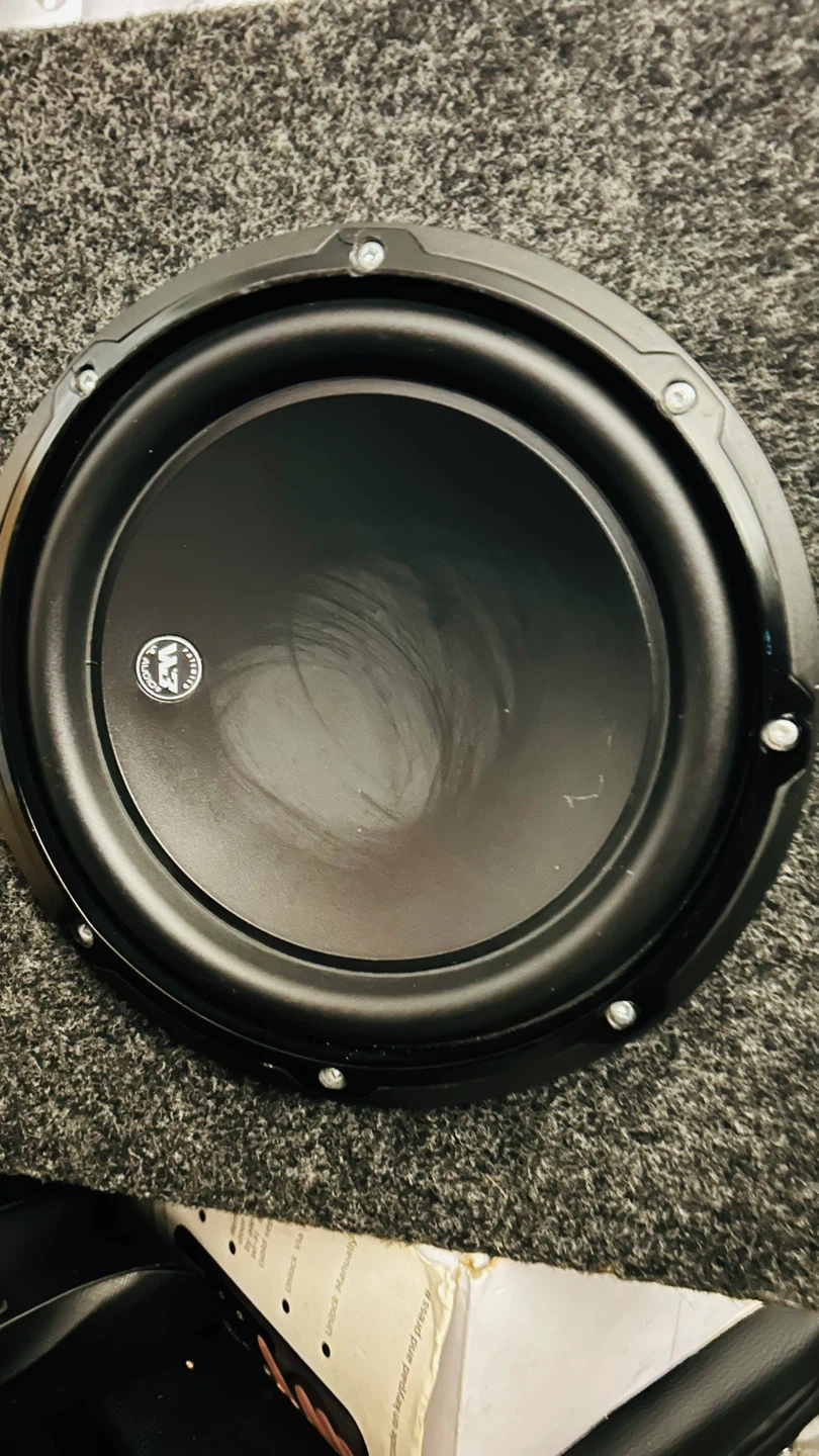 JL Audio 10W3v3-4 Subwoofer in Enclosure - photo 3