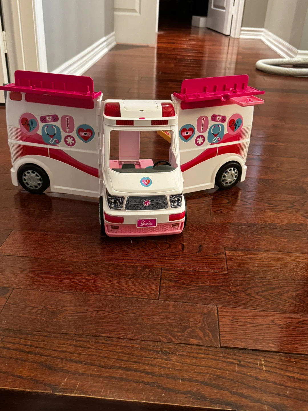 Barbie Transforming Toy Ambulance - photo 3