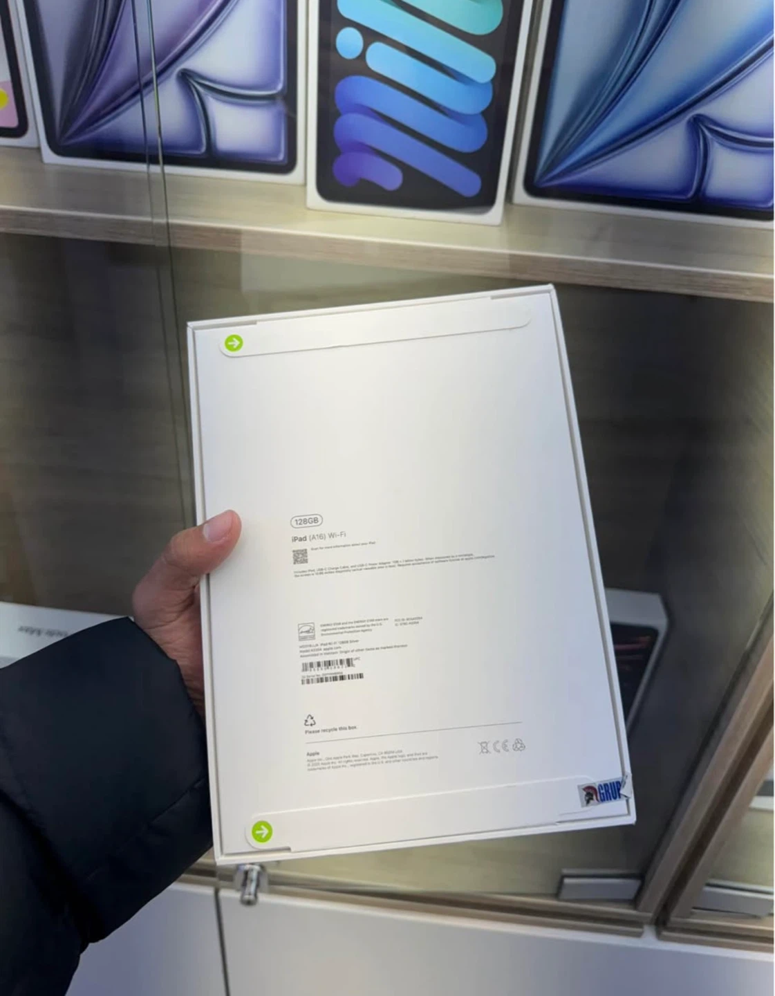 Apple iPad11  Gen 128GB Wi-Fi Silver - photo 2