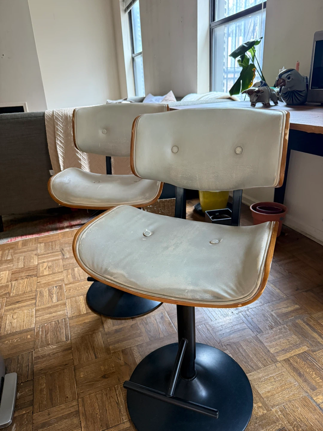 Set of 2 Wood Swivel Bar Stools