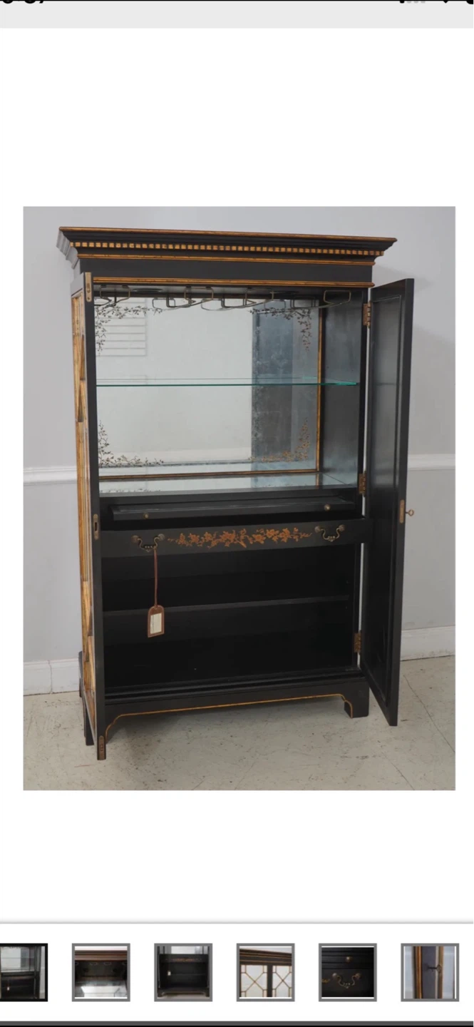 Hickory White Lillian August Regency Bar Cabinet - photo 5
