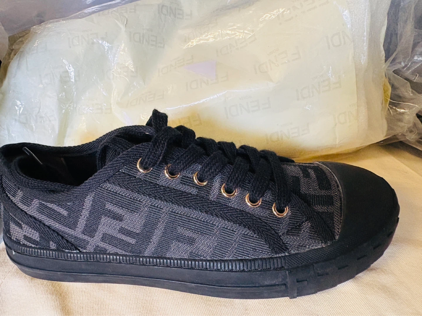 Fendi FF Logo Sneakers - photo 3