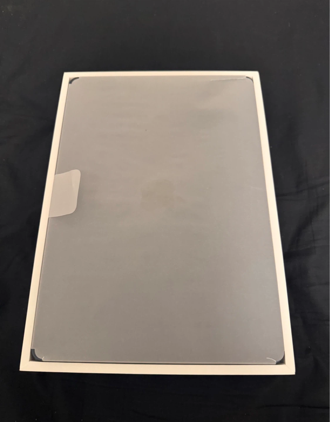 Apple MacBook Pro 13 inch M4 - photo 3