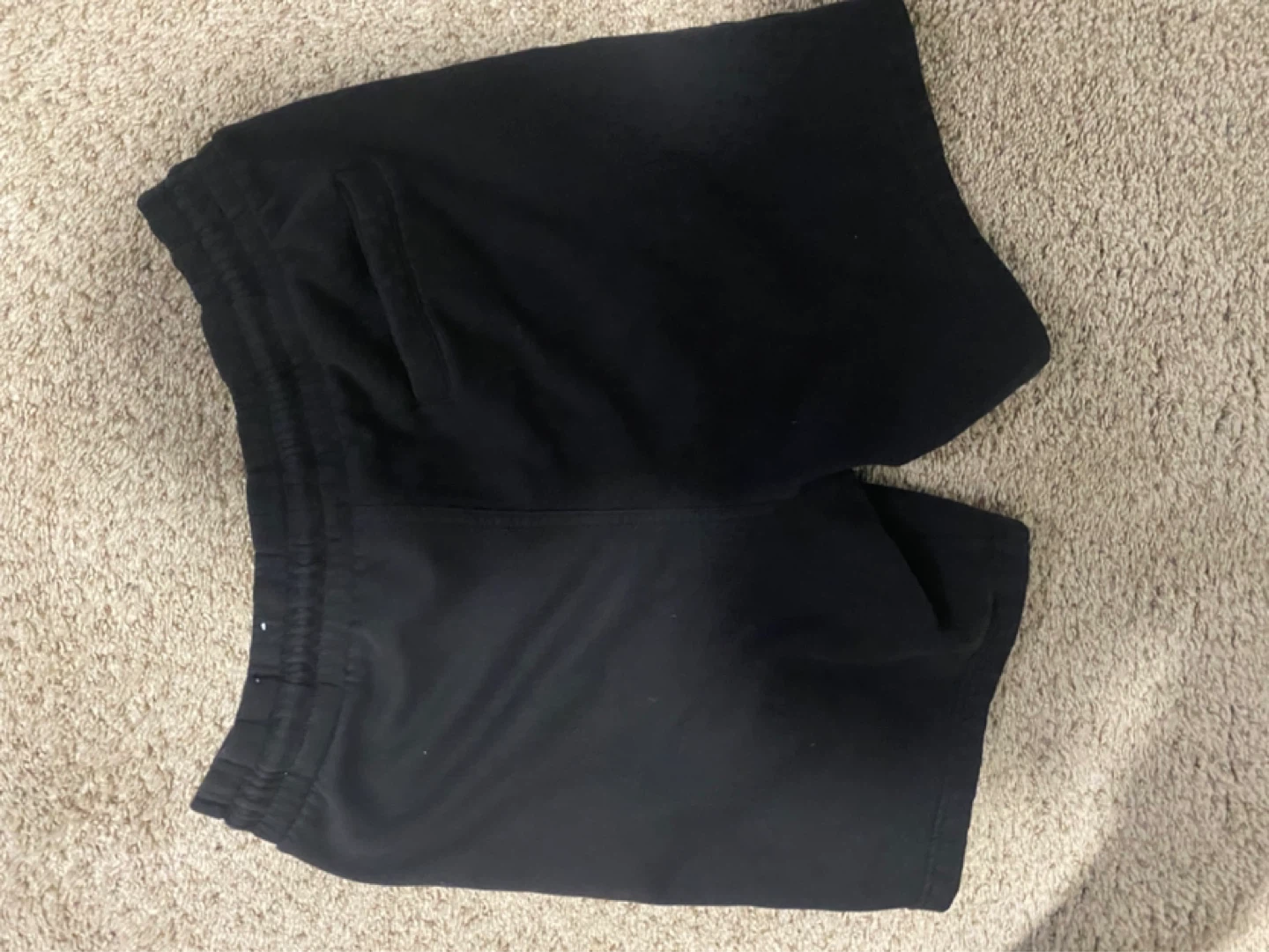 H&M Black Regular Fit Sweat Shorts - Size L - photo 3