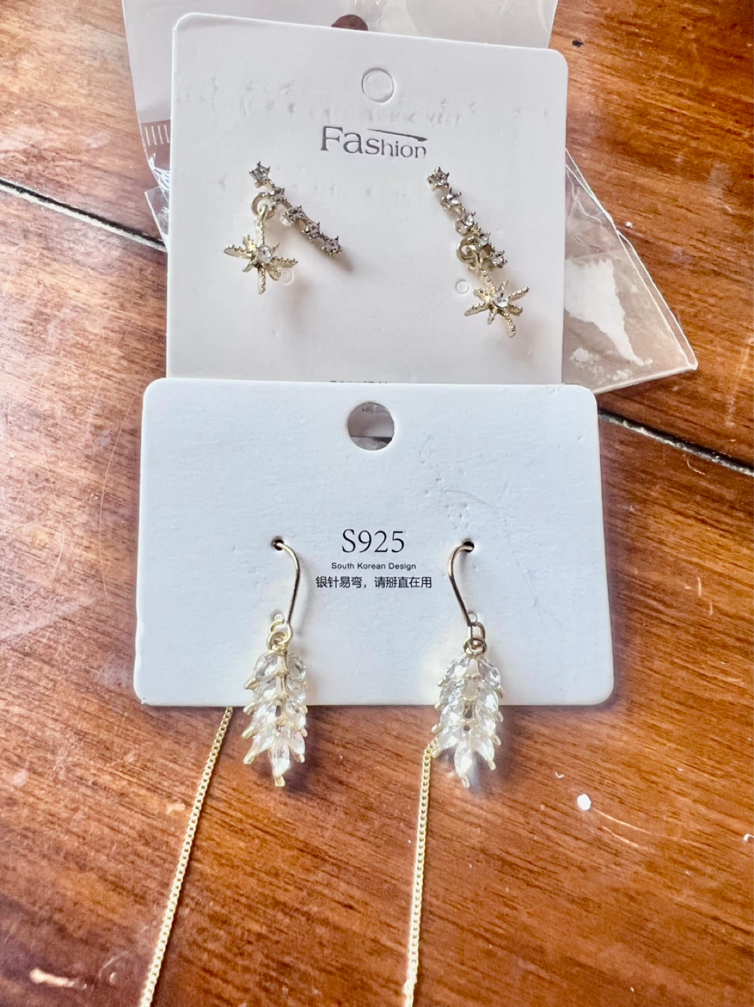 NEW two pairs Elegant Gold Pull-Through Earrings - photo 4