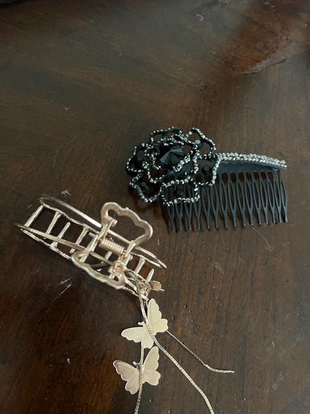 Butterfly Claw Clip and Black Beaded Hair Comb - photo 2