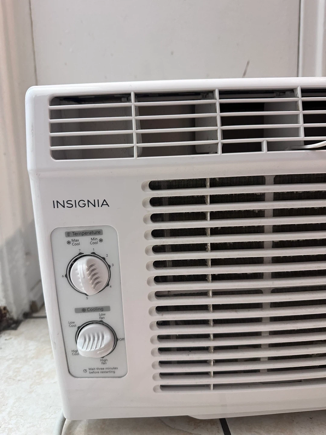 Insignia White Window Air Conditioner - photo 2