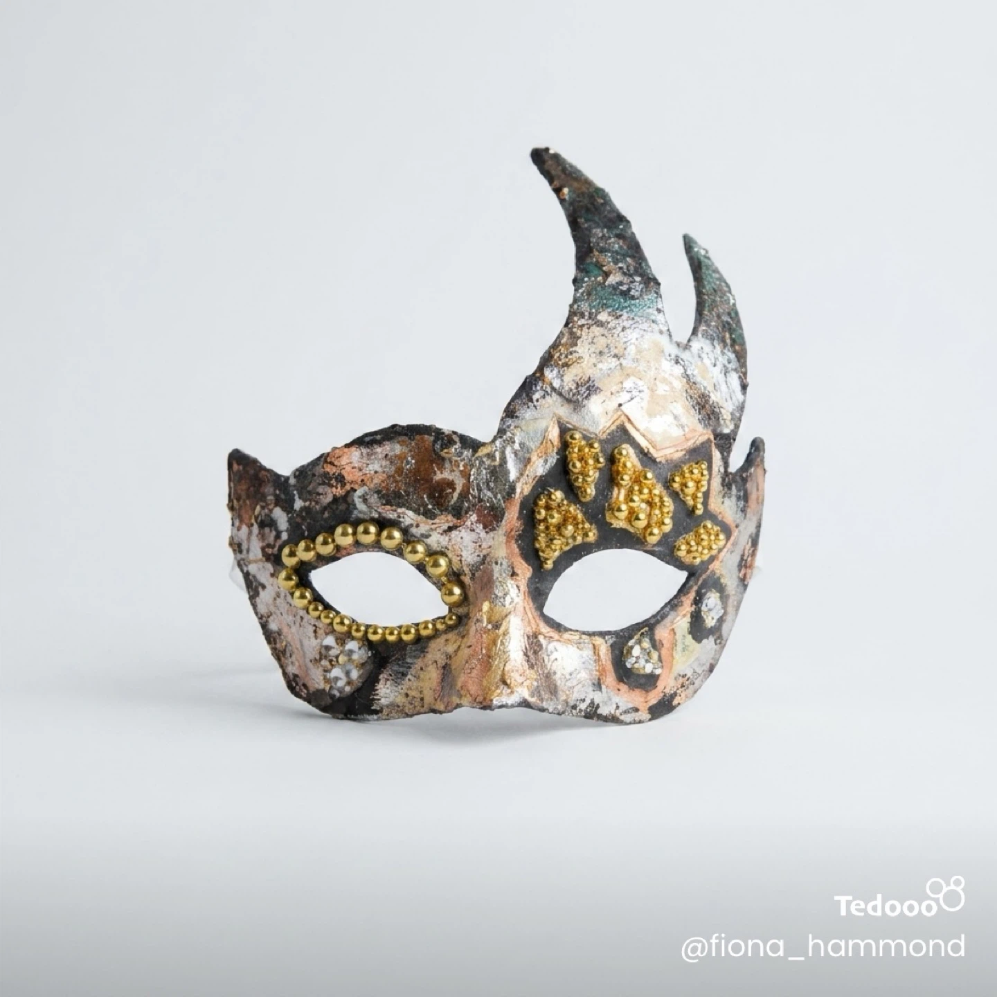 Handmade Magical Beaded Masquerade Mask - photo 4
