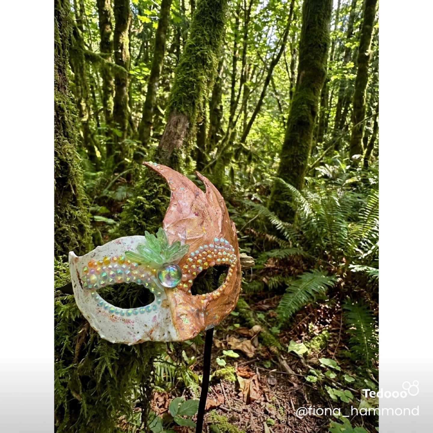 Handmade Magical Beaded Masquerade Mask - photo 5