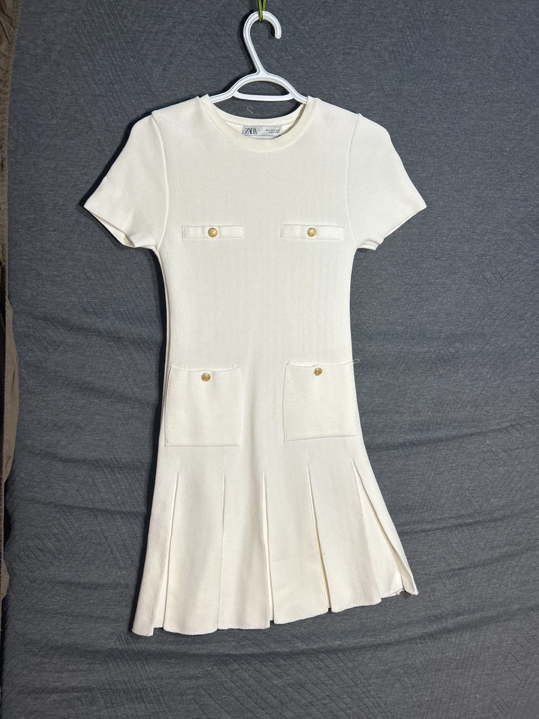 Zara White Short Sleeve Pleated Dress - S