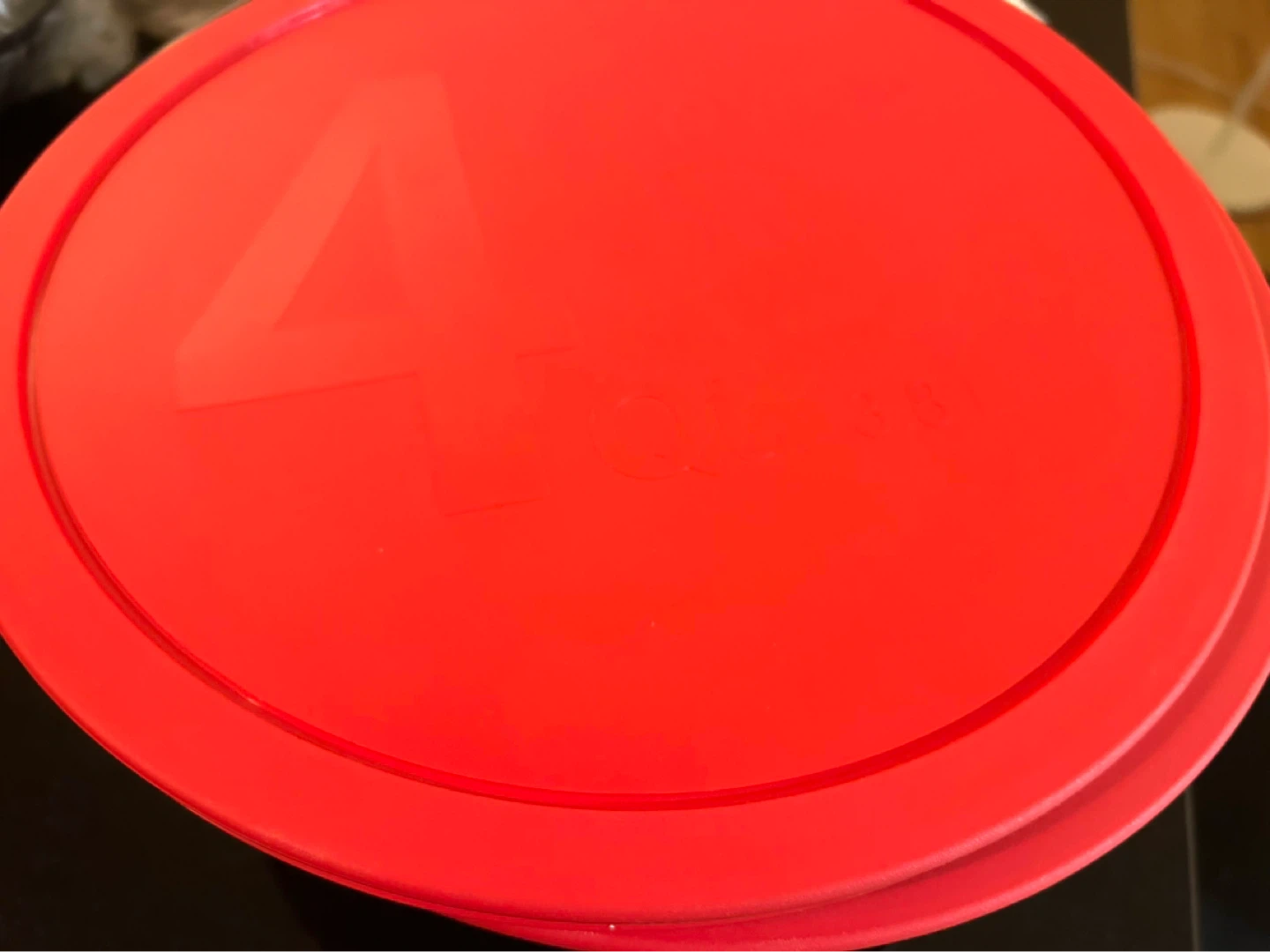 Two Pyrex 4qt Glass Mixing Bowl with Red Lid - photo 2