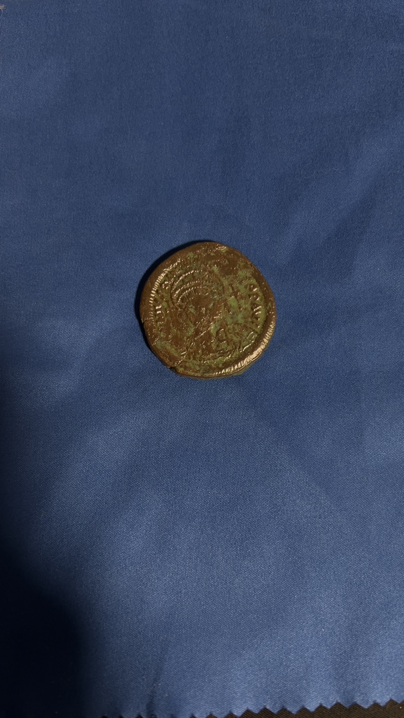 Justinian I AD 527-565. Constantinople Follis