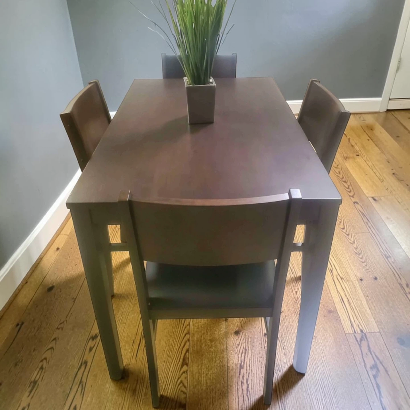New 5 Piece Kitchen or Dining Set - photo 2