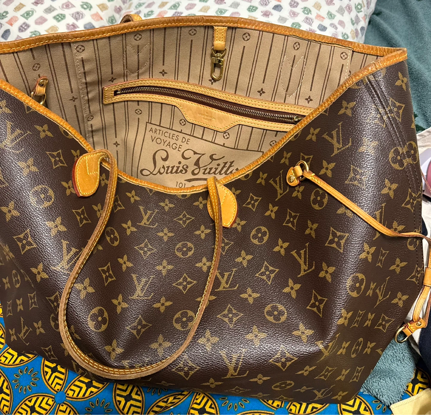 Louis Vuitton Monogram Neverfull GMTote Bag