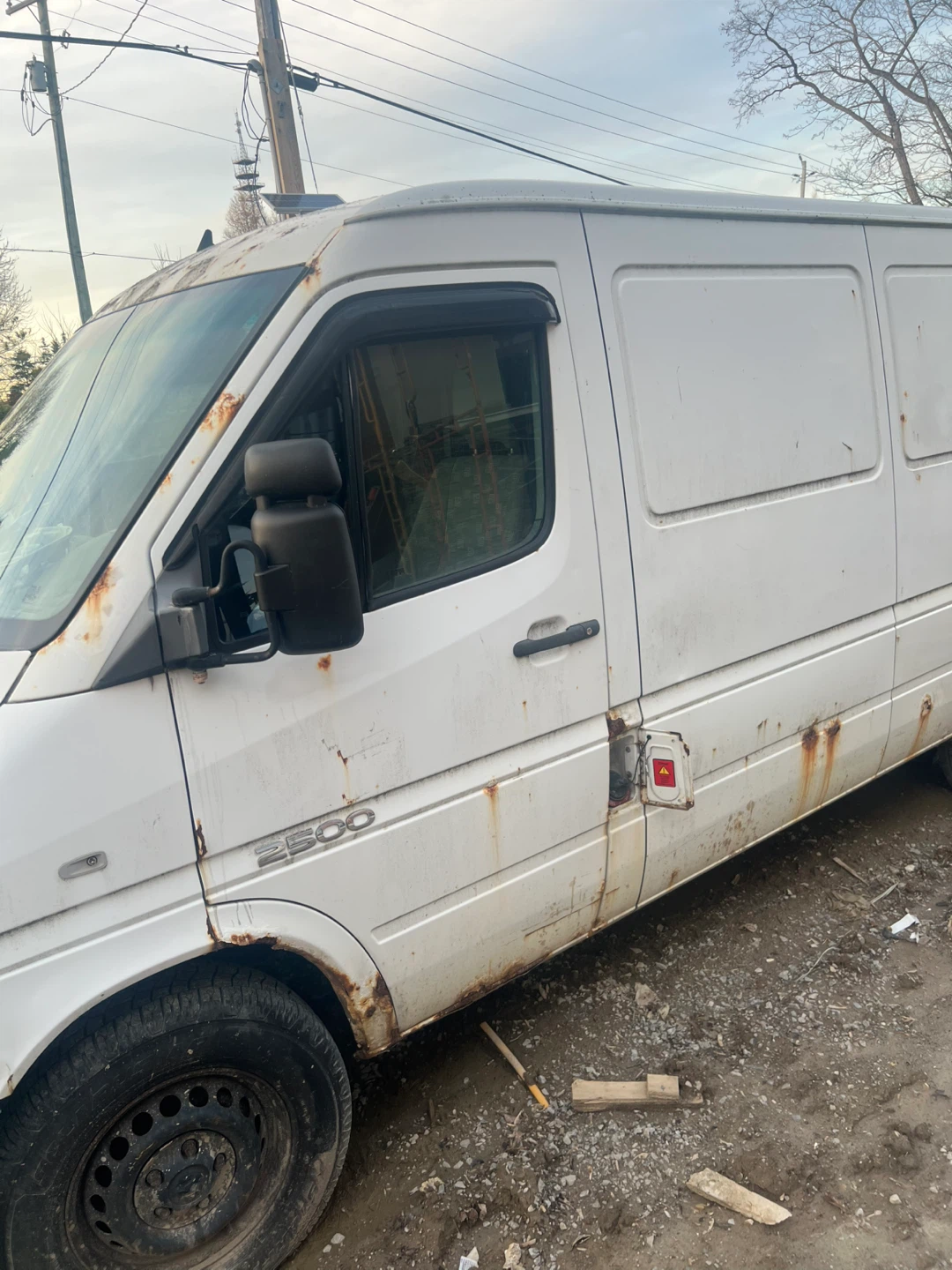 White Dodge Sprinter 2500 Cargo Van - photo 4