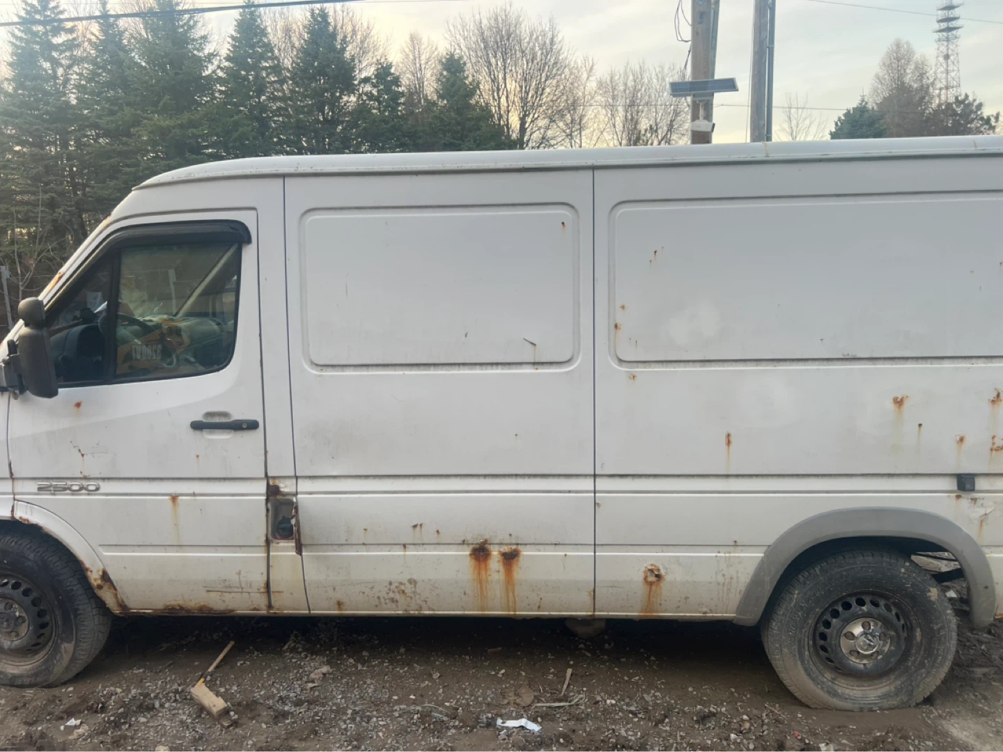 White Dodge Sprinter 2500 Cargo Van - photo 5