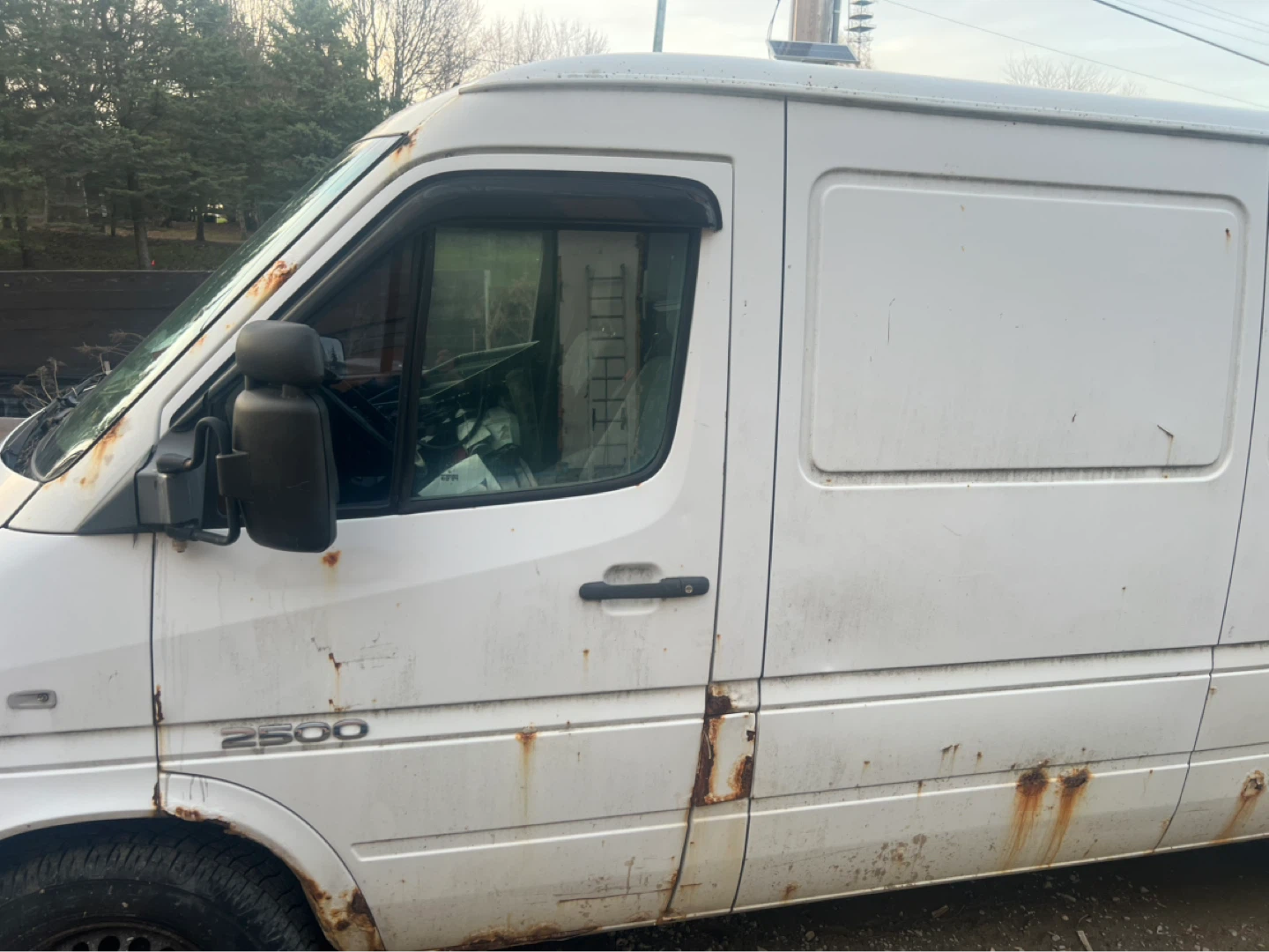 White Dodge Sprinter 2500 Cargo Van - photo 3