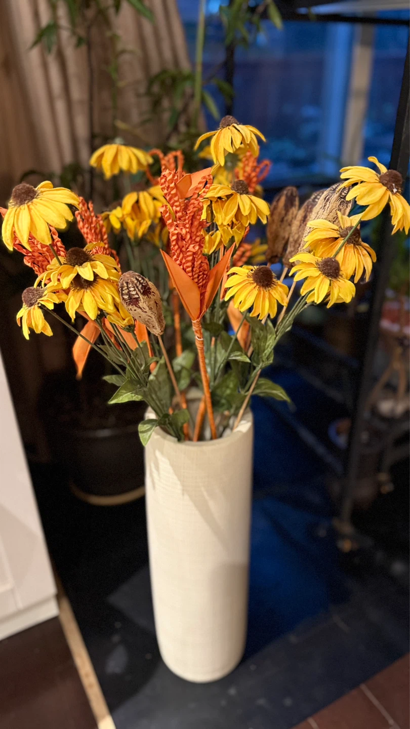 Artificial Floral Arrangement in Textured Vase - photo 4