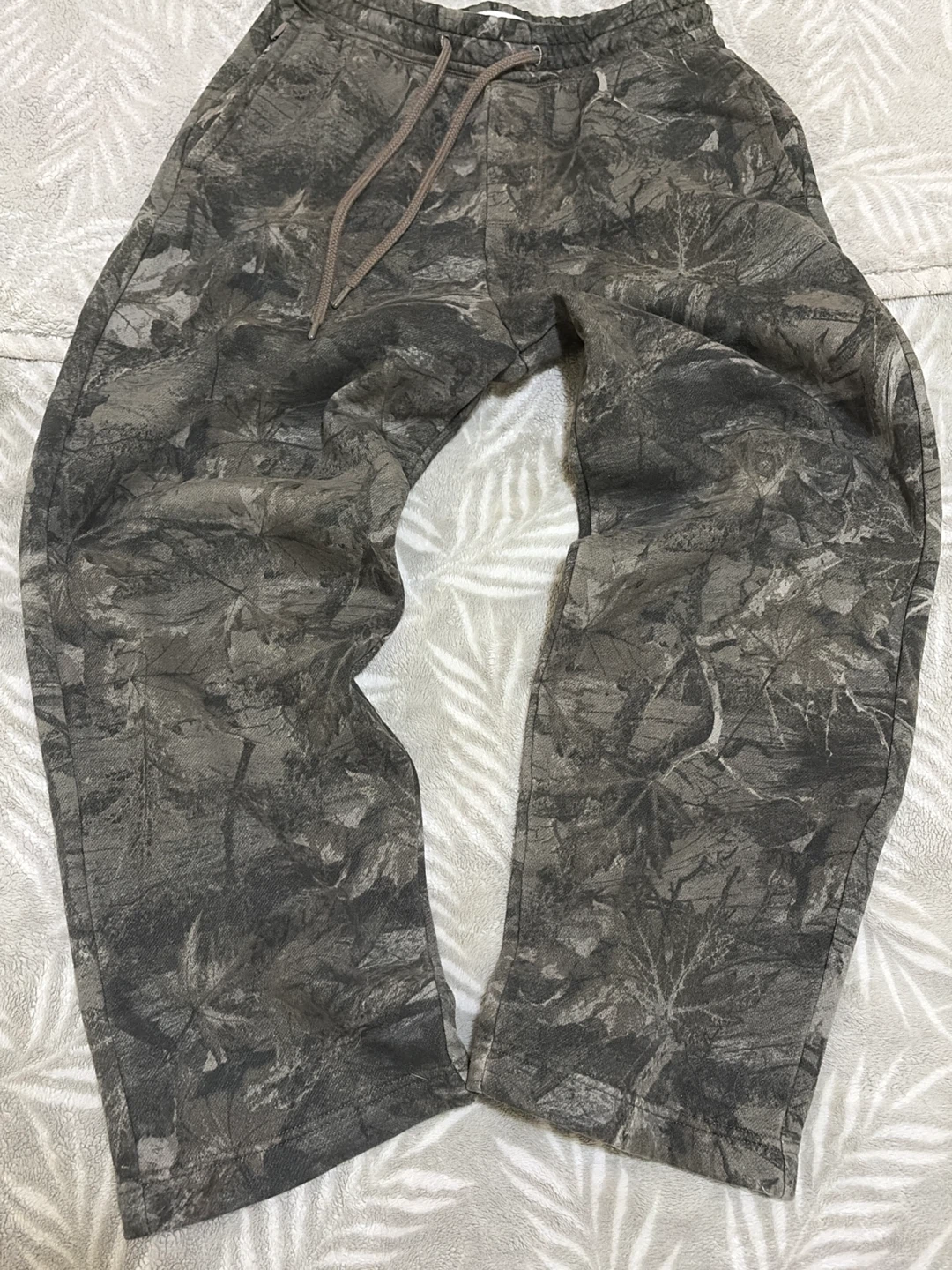 Hollister Camo Sweatpants