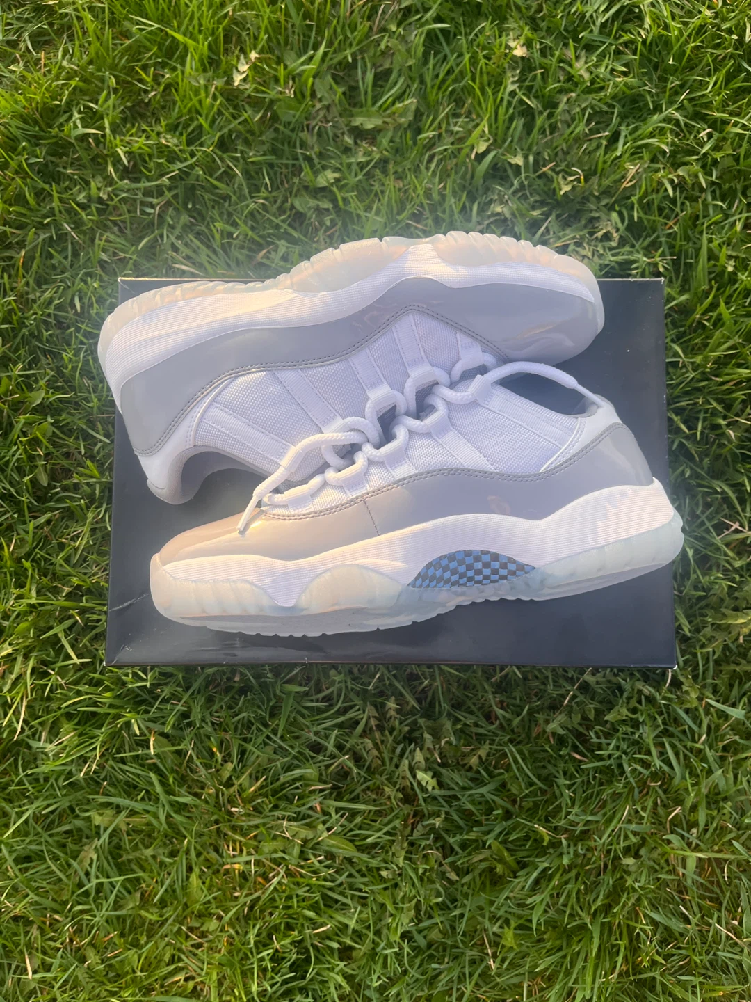Jordan 11 grey cement (OBO)